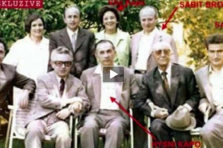 MBRAPSHTI FOTOGRAFIKE (II)