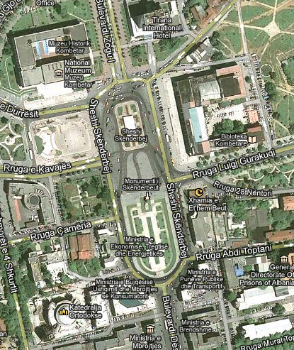 A KA QENDËR TIRANA?