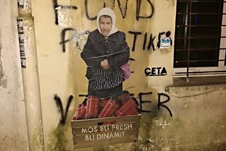 DIJA ME SY TË KALTËR, KOPËR E MAJDANOZ