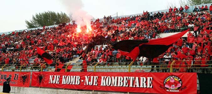 NJË KOMB, NJË KOMBËTARE