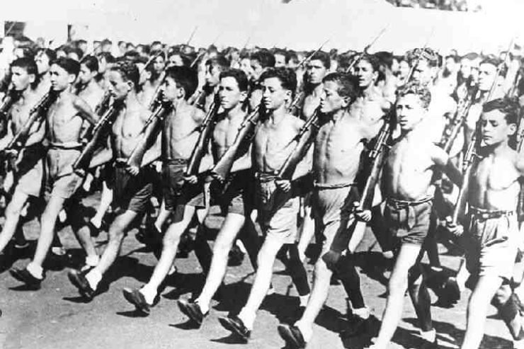 GRAMATIKA E RRËFIMIT HISTORIK