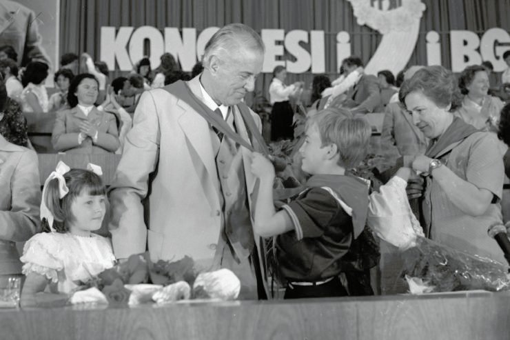 HARRESA E PATRAZUAR E SË SHKUARËS (I)