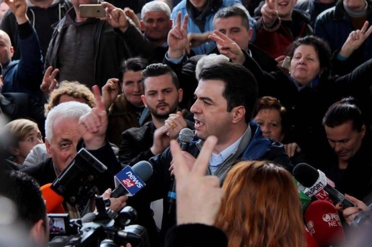 LUBONJËS DHE ROSSI-T MBI ÇADRËN E PD-SË