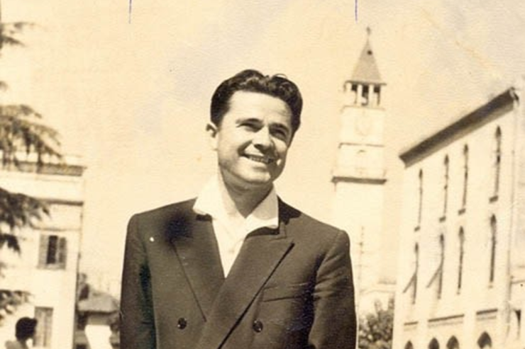 POETI, VJESHTA DHE QIPARISAT