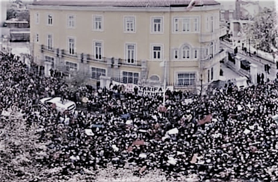 PËR PROTESTËN E STUDENTËVE