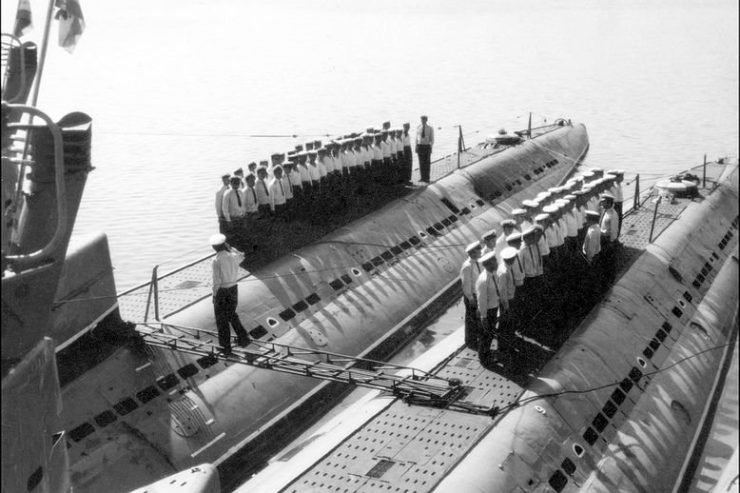 ZOTËRINJTË SHKATËRRIMTARË TË GJUHËS