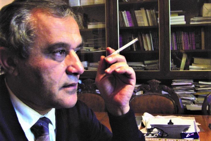 TË MOS HEQËSH DORË NGA KURESHTJA