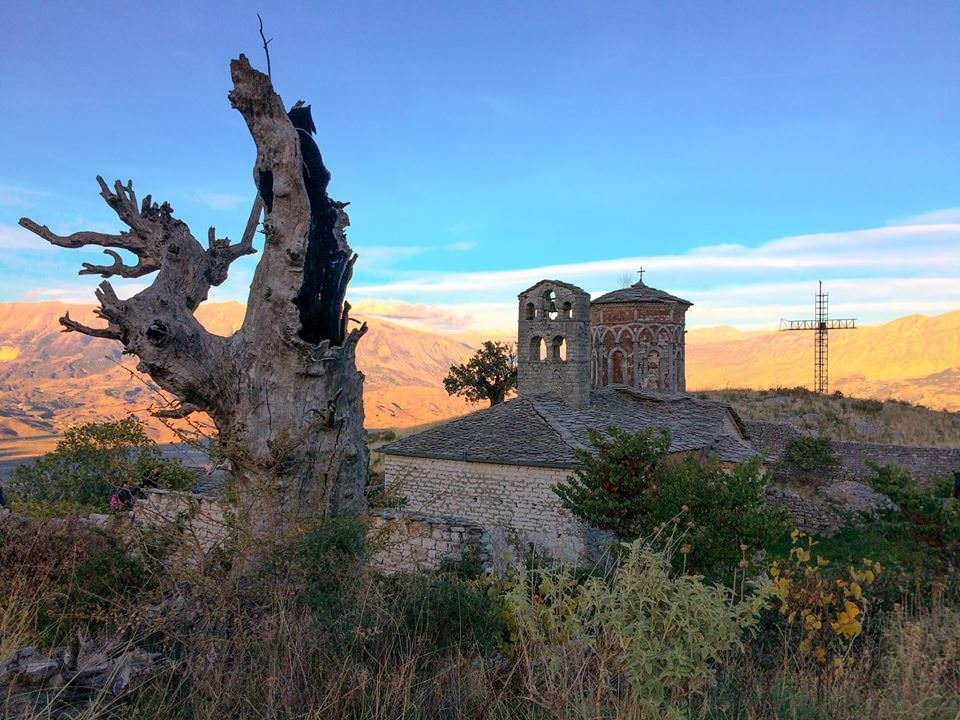 CIVILIZIMI NUK PËRBËN RREZIK ASIMILIMI!