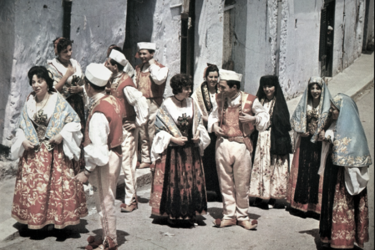 FIGLIA DI DONNA ARBERESH