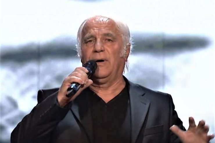 NJË ZË PËRTEJ EULOGJISË