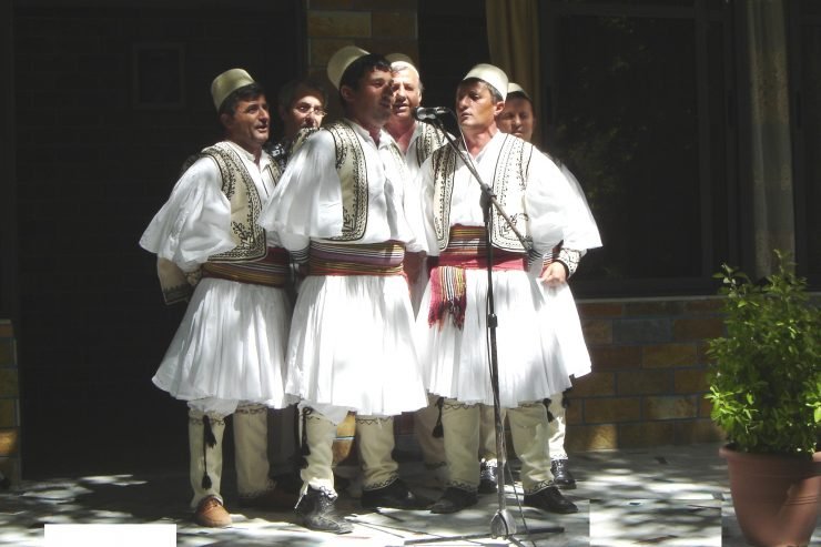 UDHËTIM I ISOS VOKALE