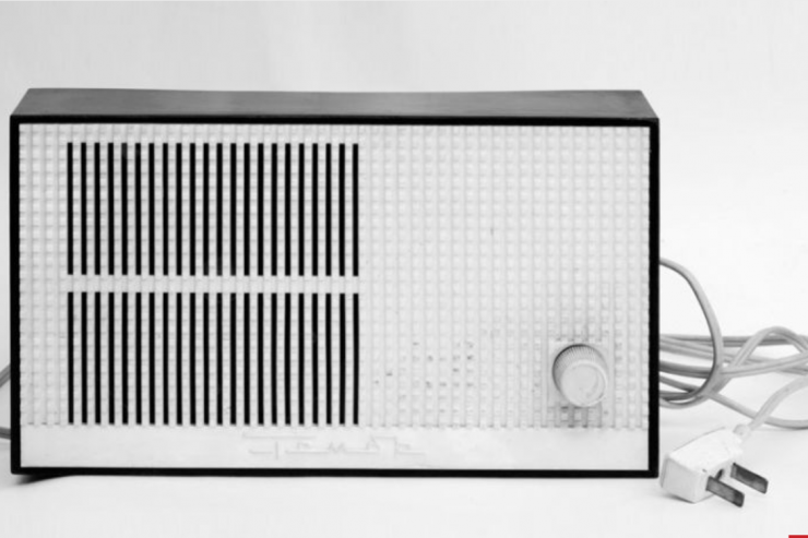 NË FILLIM ISHTE RADIOJA