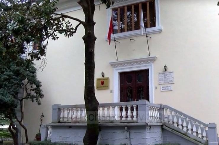 RRETH “NACIONALIZMIT” TË DISA HISTORIANËVE