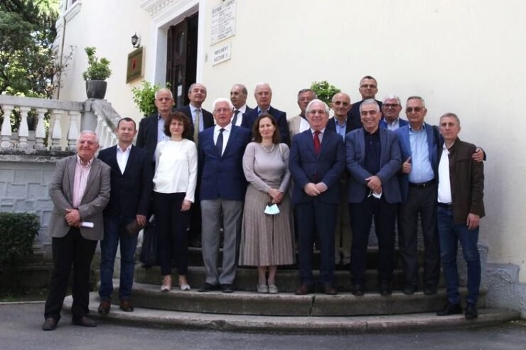 RRETH INTEGRITETIT TË DIJES