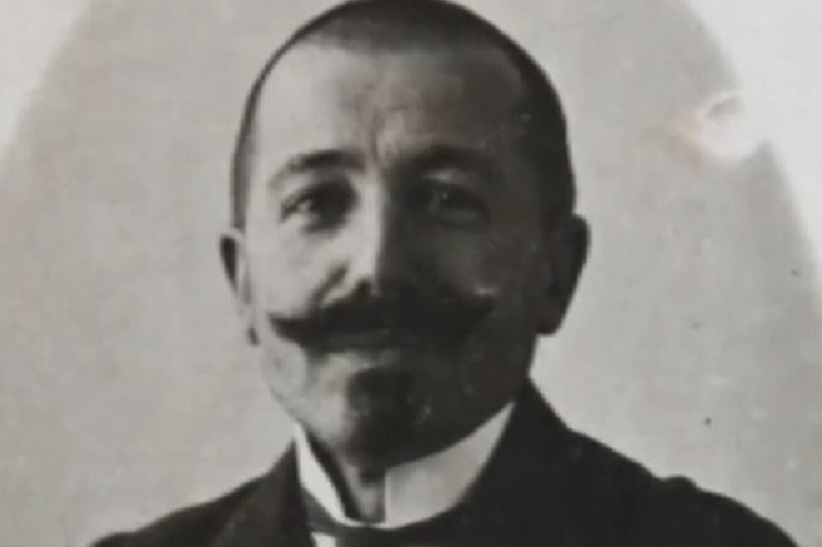 KUNDËRSHTIMI NGA KOLEA