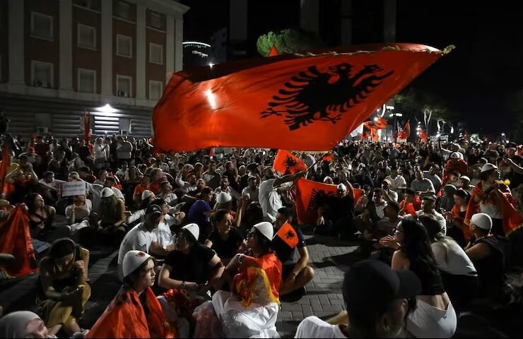 KUQEZI NË PROTESTË